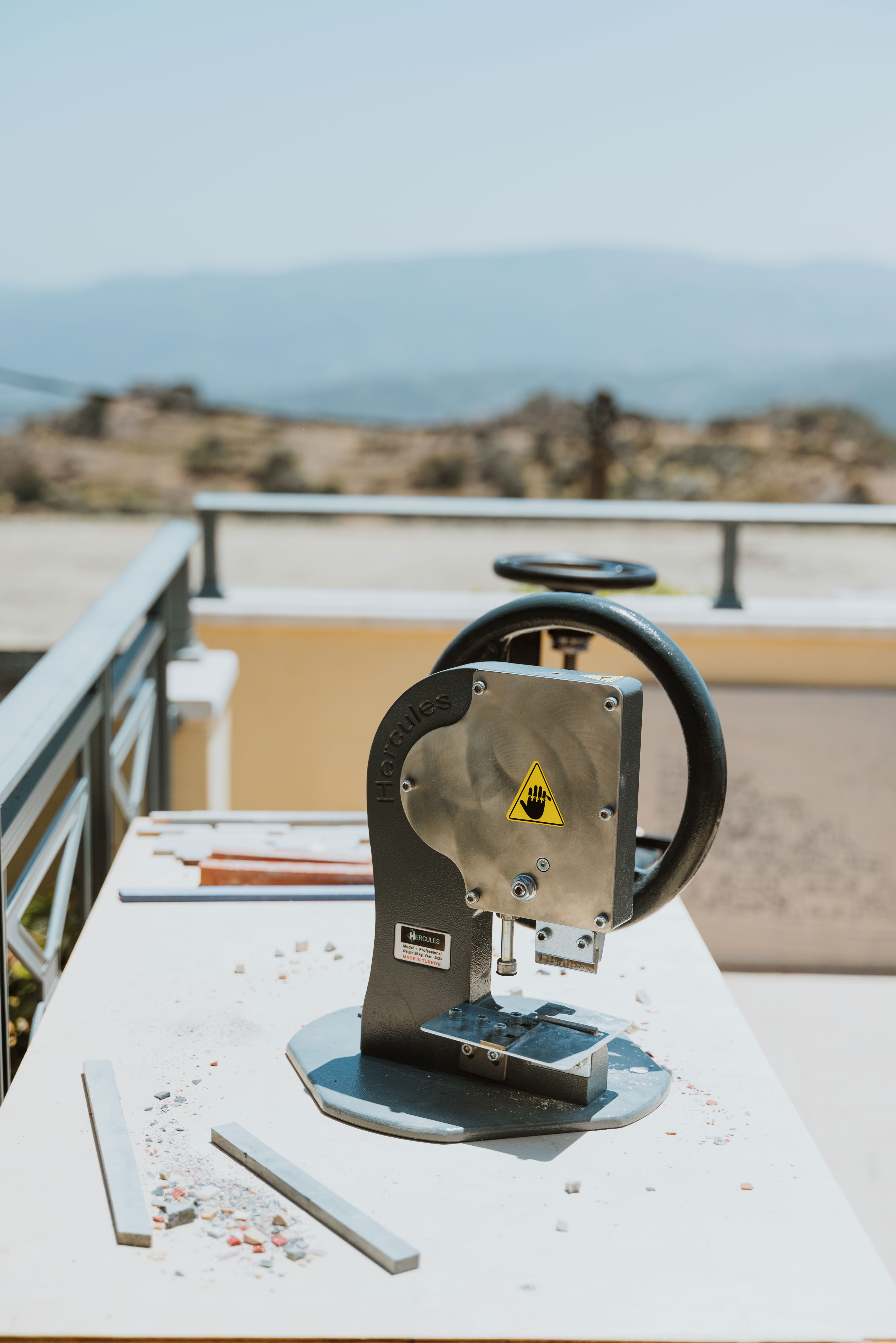 MOSAIC: STYLE AND MANUFACTURING TECHNIQUES