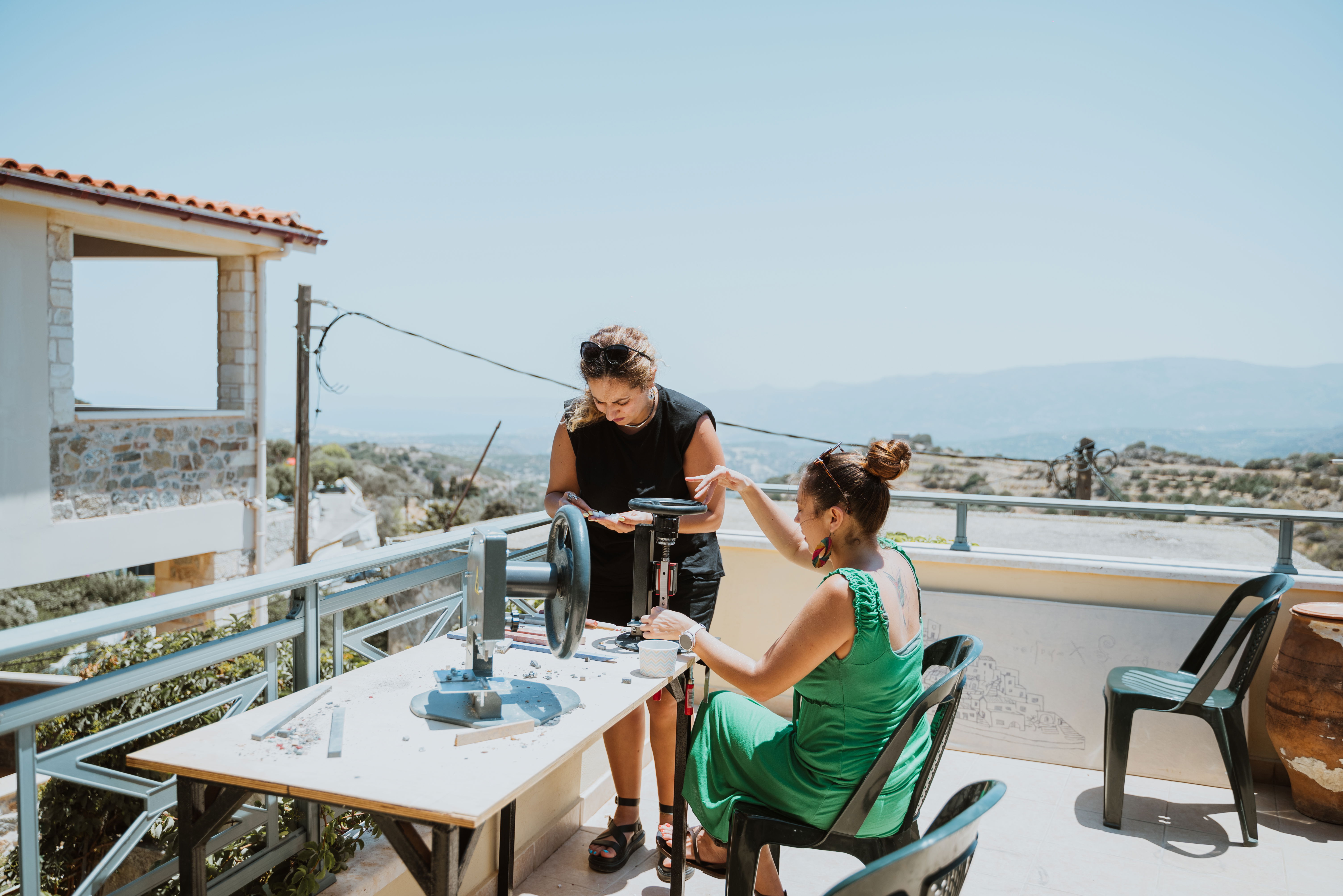 MOSAIC: STYLE AND MANUFACTURING TECHNIQUES