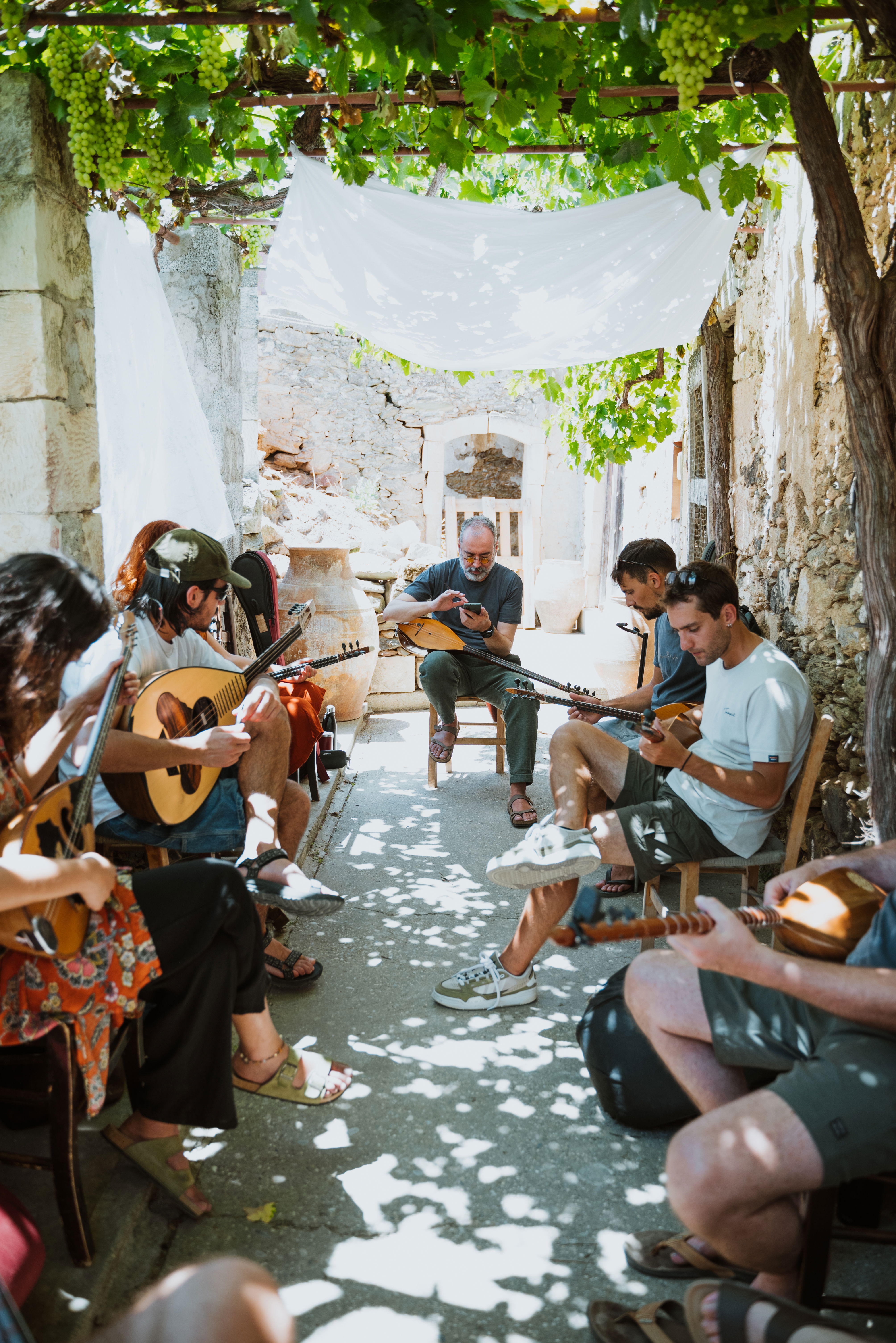 BULGARI IN THE REPERTORY OF CRETAN URBAN SONG