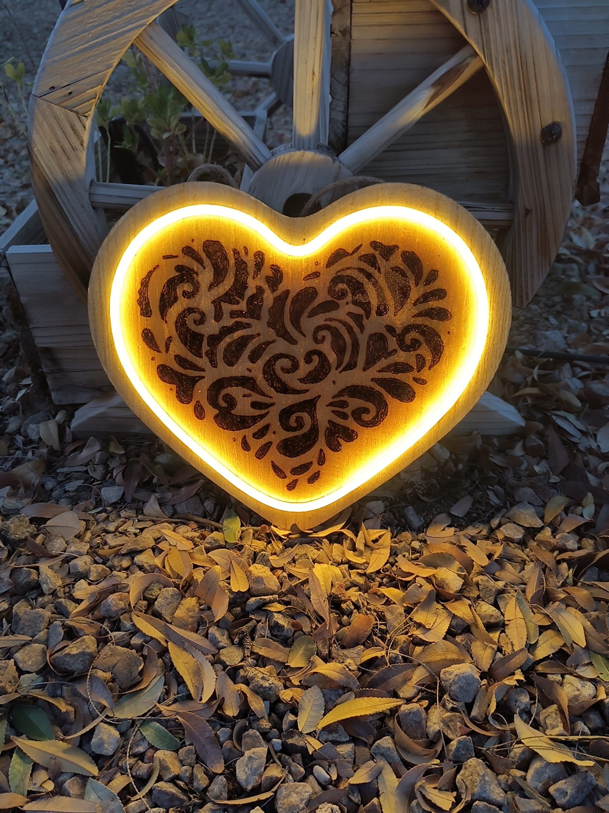 Sweetheart Light Up ($30 Battaries included)