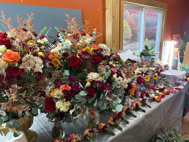 Weddings, Showers, Bouquet Bars, Special Occasions Bouquets, Wreaths, Porch Pots