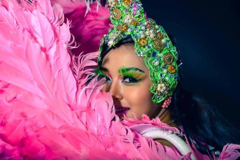 CARNIVAL DANCERS