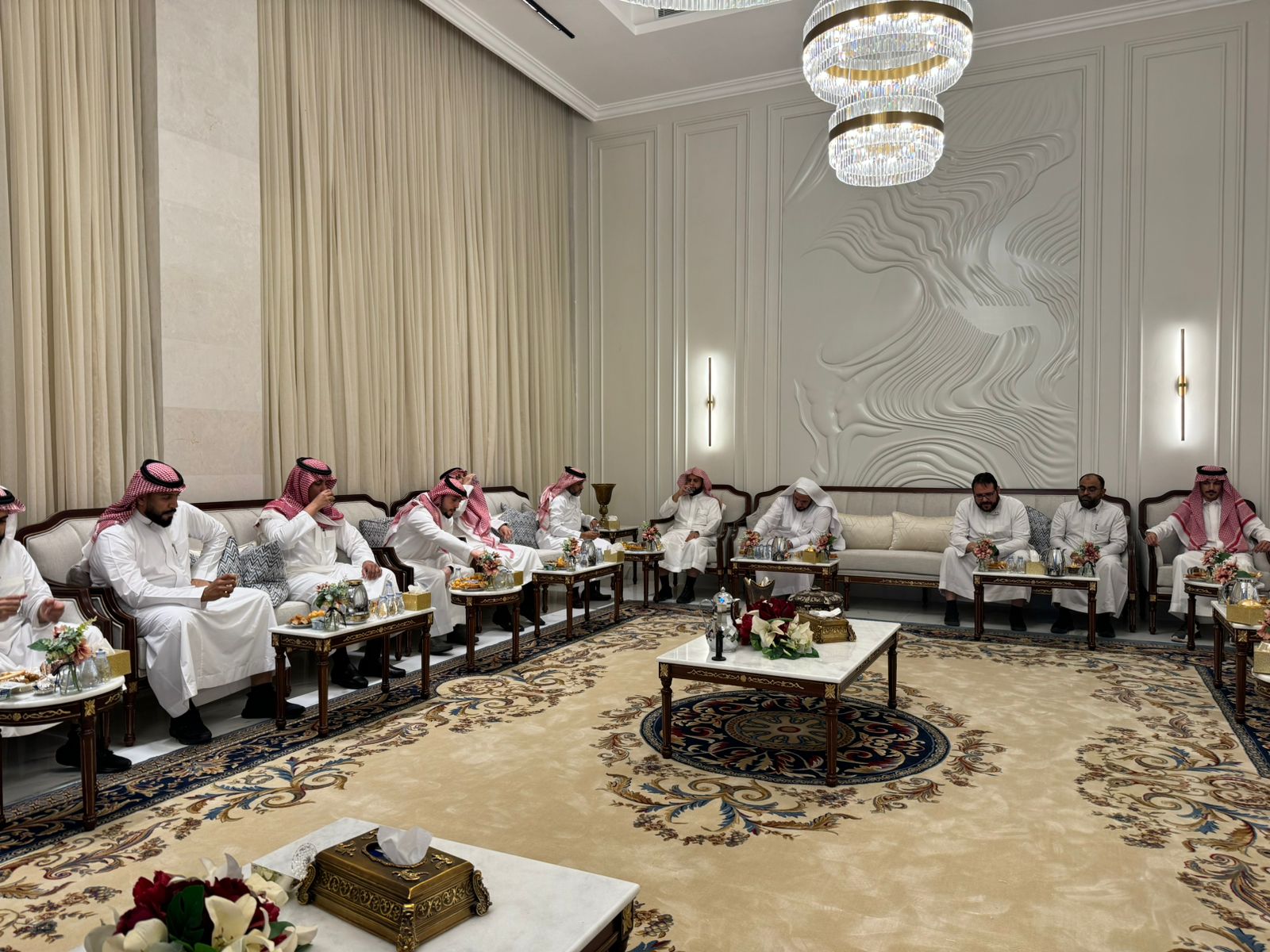 في أجواء رمضانية.. فريق شركة 3A يحل ضيفًا على مائدة الشريك المؤسس عبدالله الغليقة