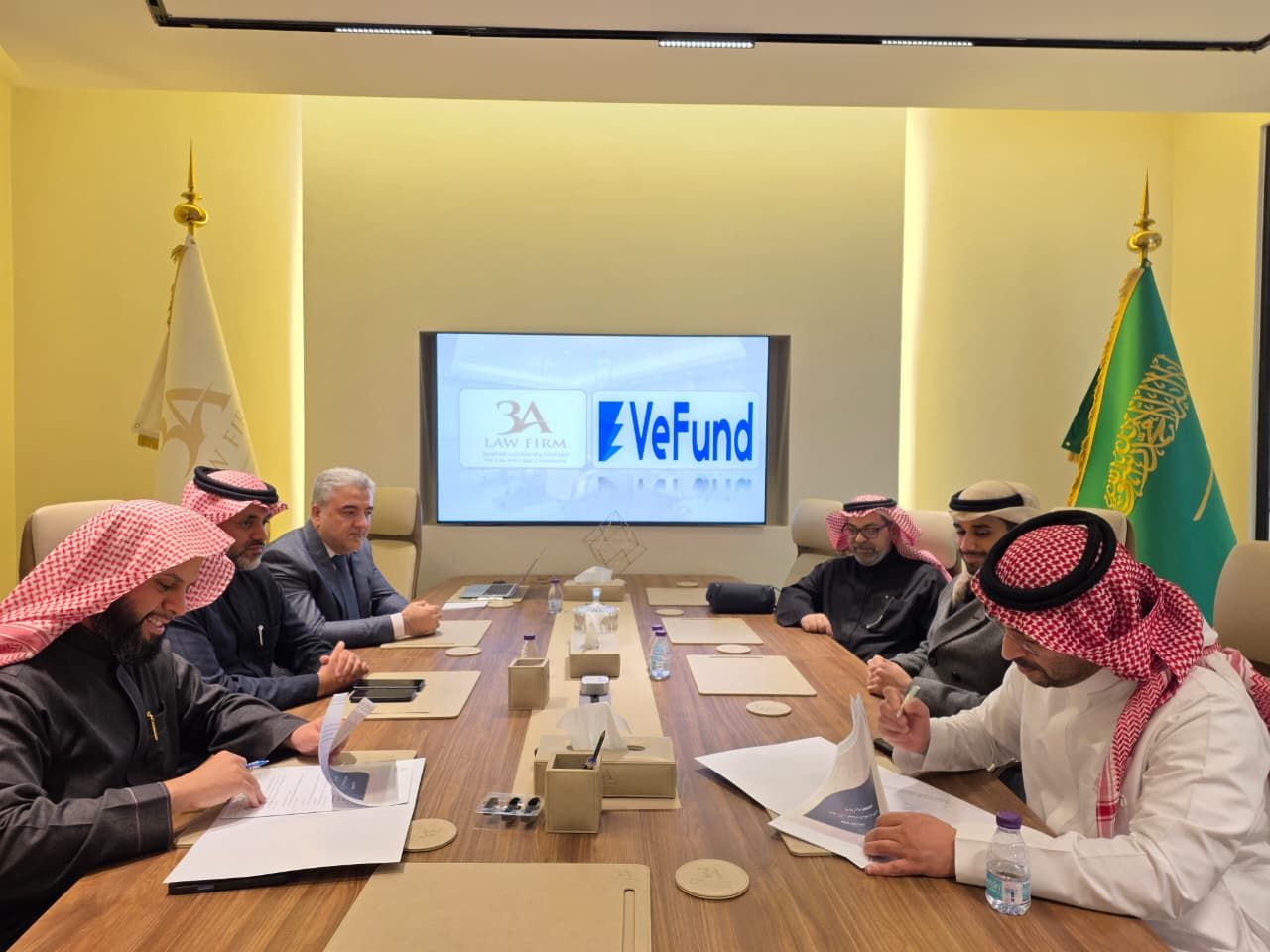 "3A للمحاماة" توقع شراكة استراتيجية مع "VeFund" لتعزيز حلول الاستثمار والذكاء الاصطناعي