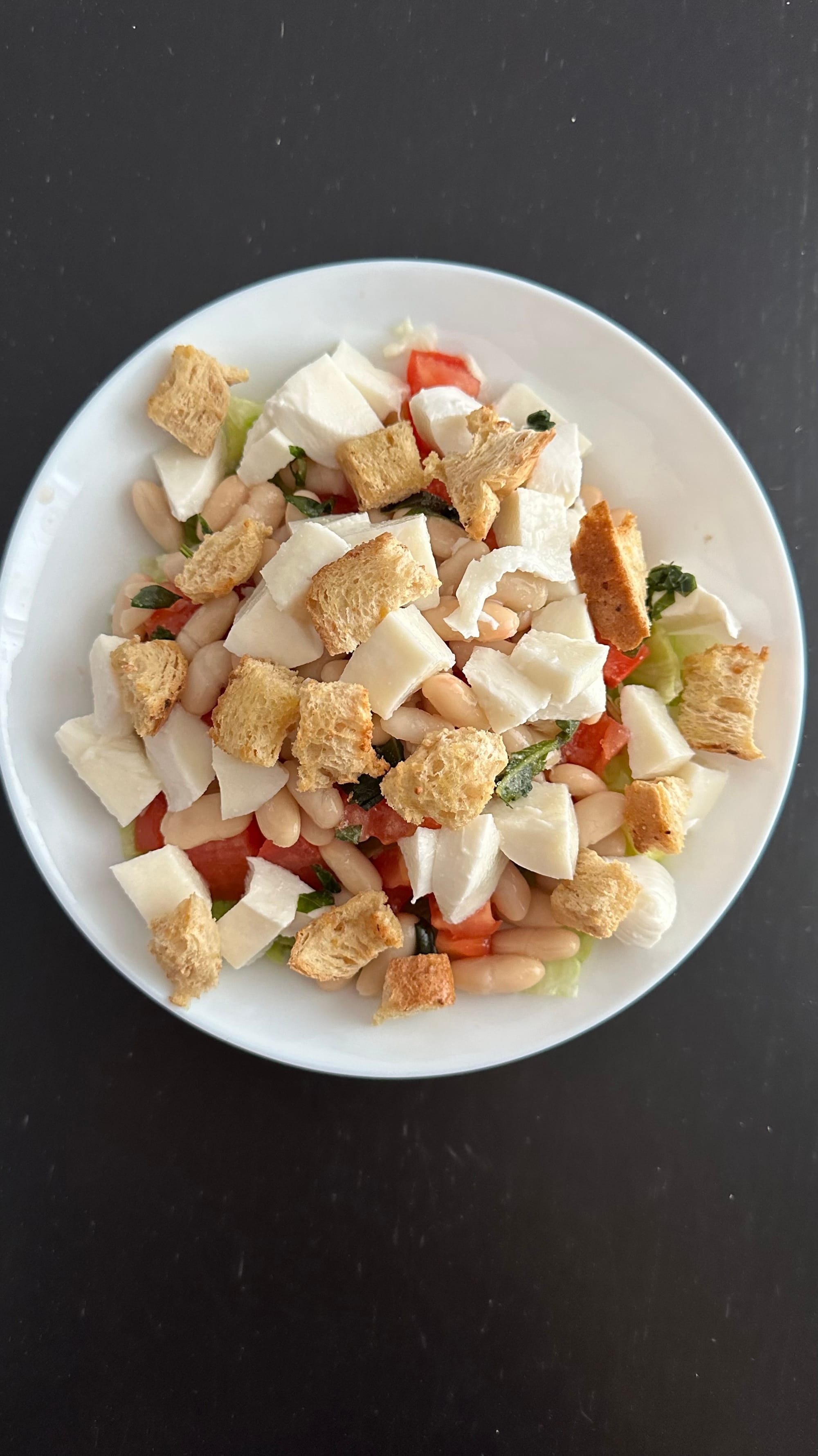 Insalata di fagioli e mozzarella