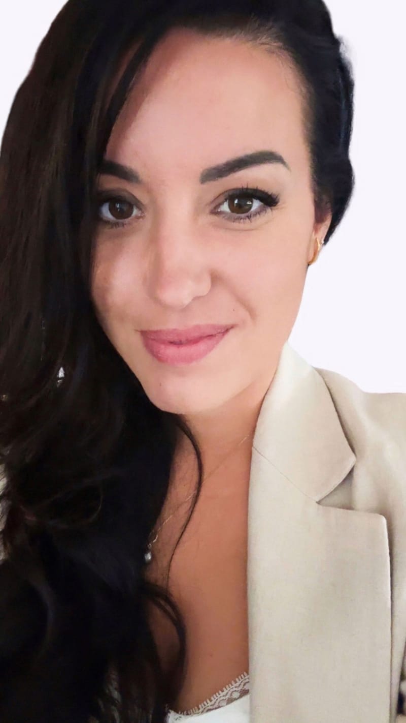 CÉLINE CICCIONE   image