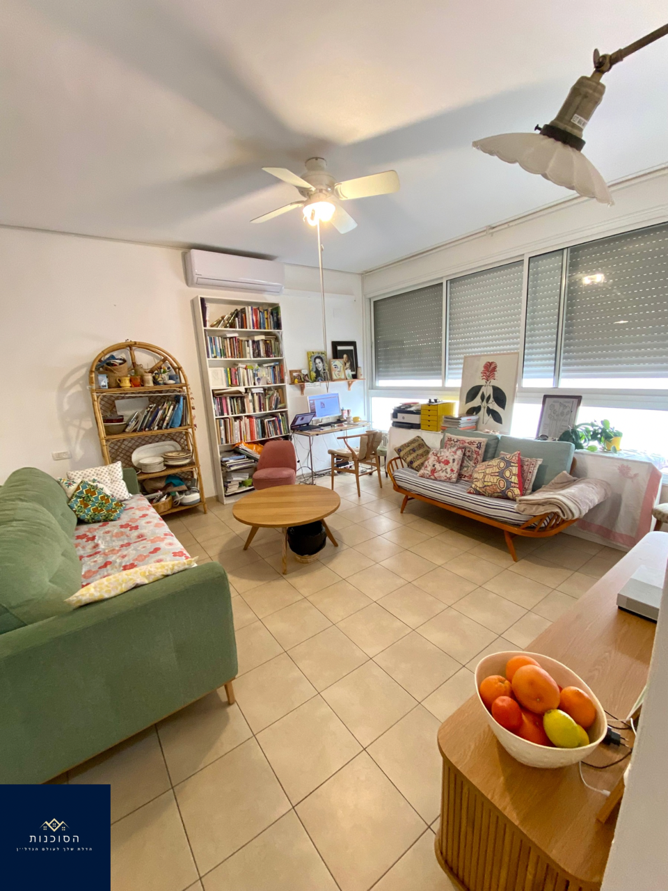 למכירה!!! חדשה בפרסום ראשוני! נהריה , רח׳ הרצל המרכזי בלב העיר!