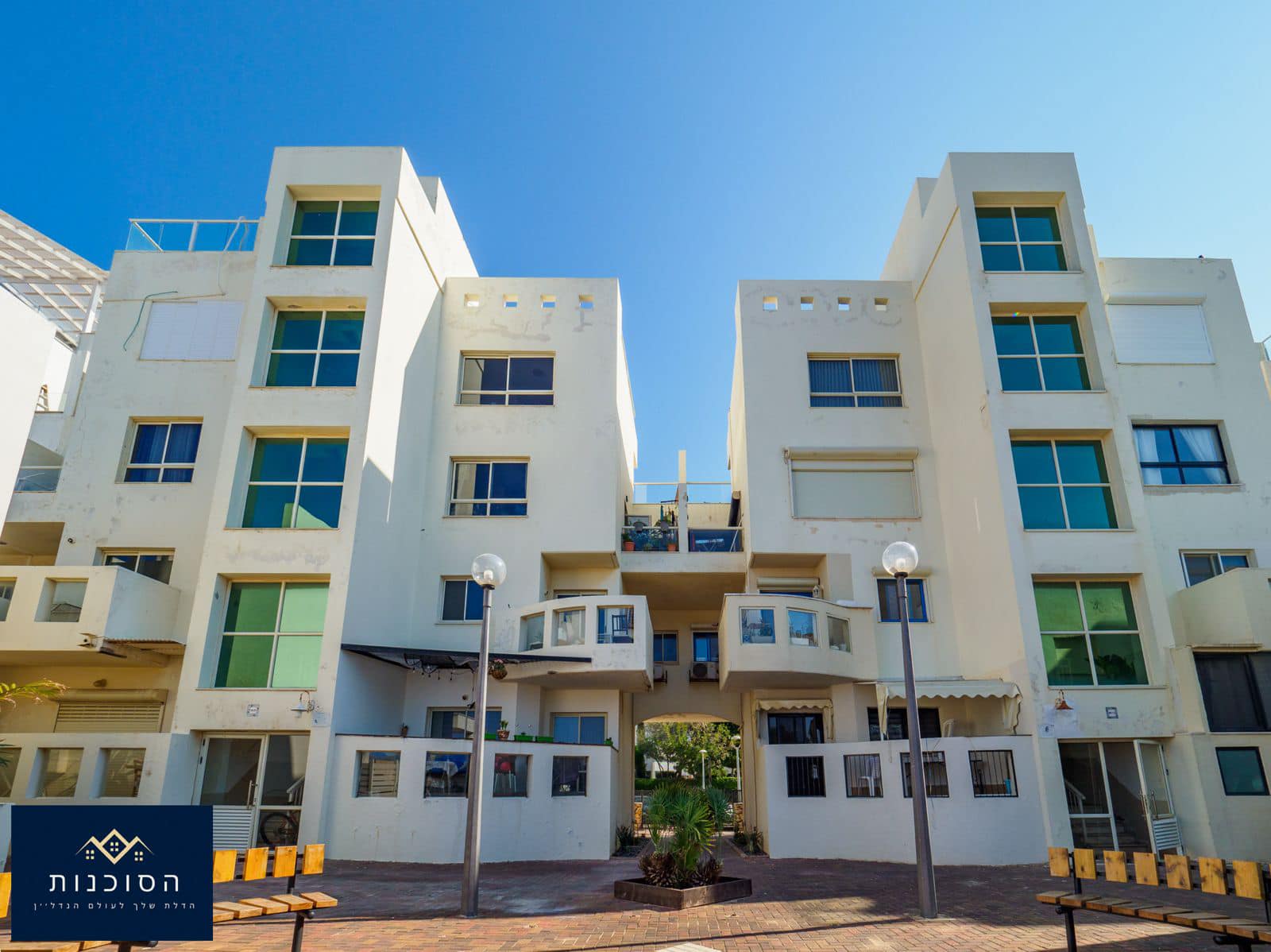 דירת נופש יוונית על קו החוף! 🌊✨