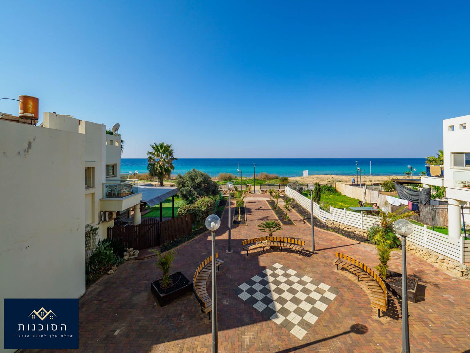 דירת נופש יוונית על קו החוף! 🌊✨