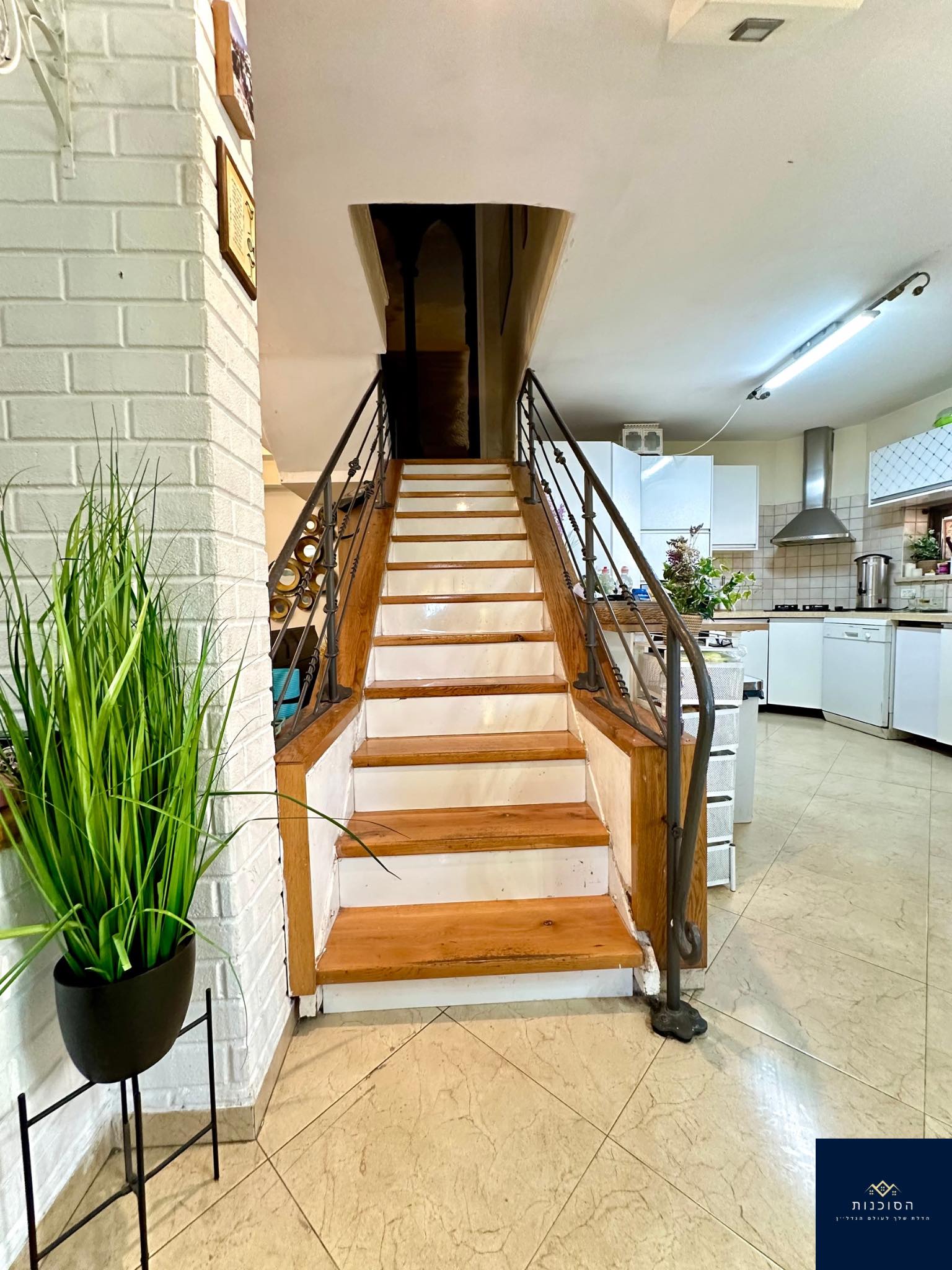 וילה דו-משפחתית ברחוב ויצמן המרכזי – בלב העיר, קרוב לכל מה שחשוב!