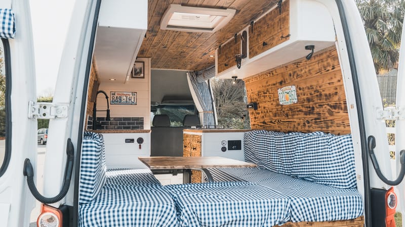 Van aménagé en hiver : les clés pour rester au chaud