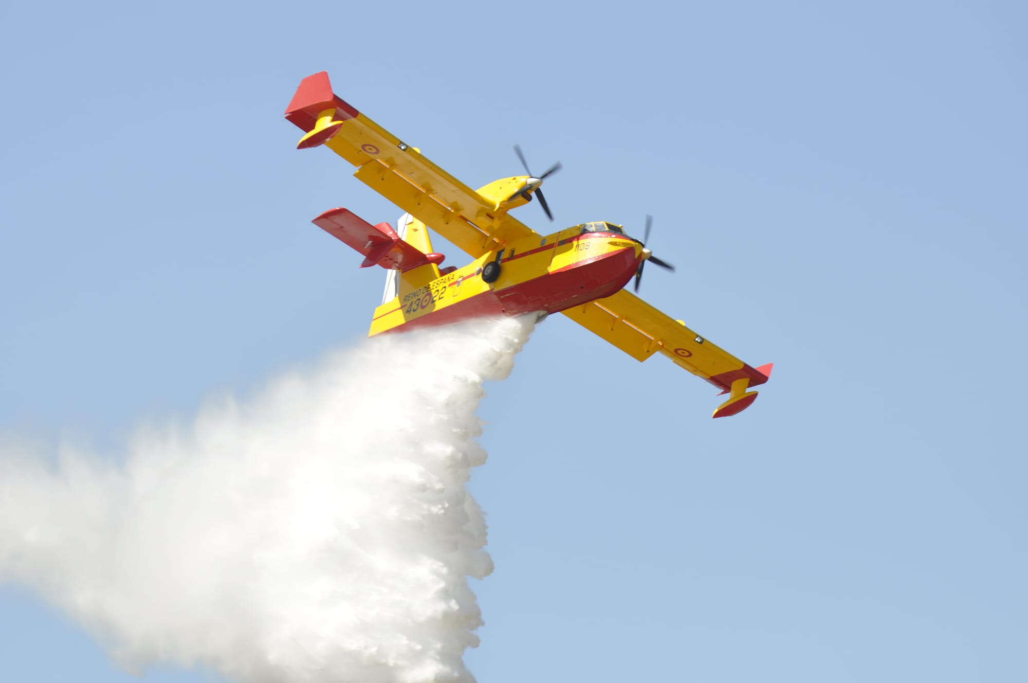 CL-215T 43-22 EJÉRCITO DEL AIRE