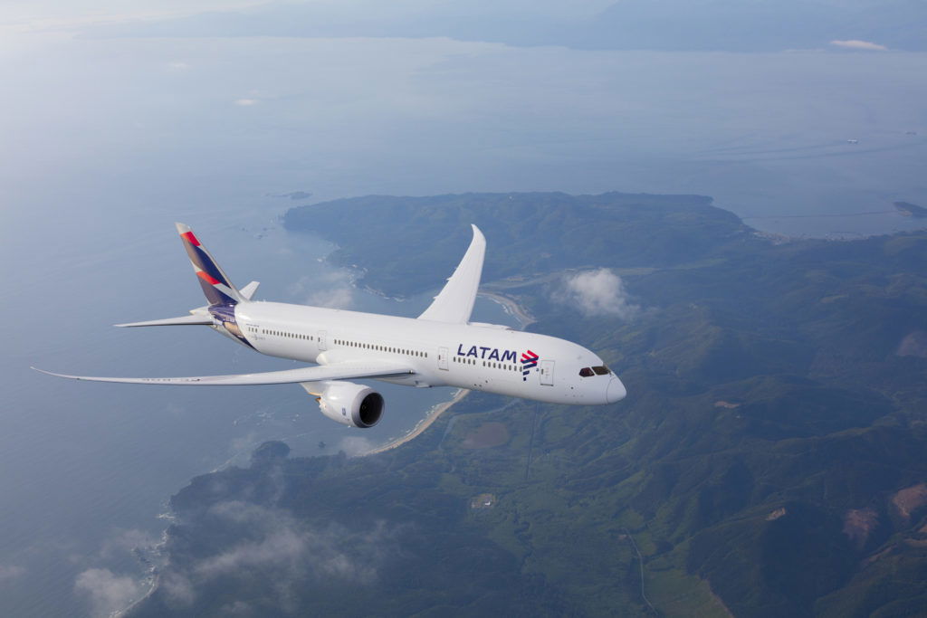 LATAM COMPRA A BOEING UNA DECENA DE 787 DREAMLINER