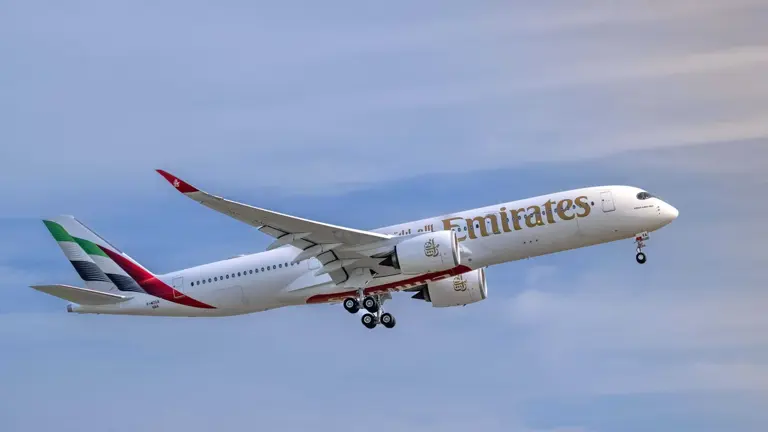 PRIMER A350-900 ENTREGADO A EMIRATES