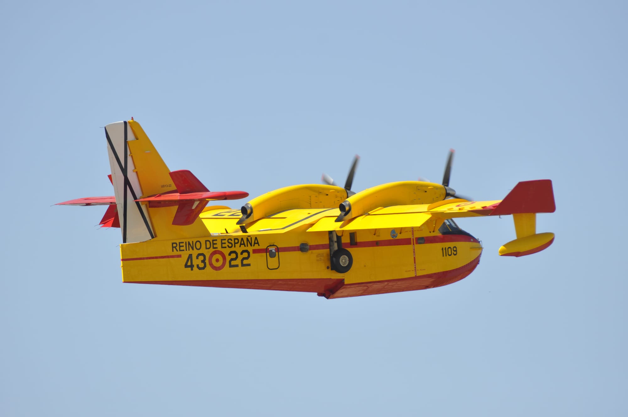 El 43 GRUPO ENTRENA CON LA FUERZA AÉREA DE MARRUECOS LAS OPERACIONES DE EXTINCIÓN DE INCENDIOS.