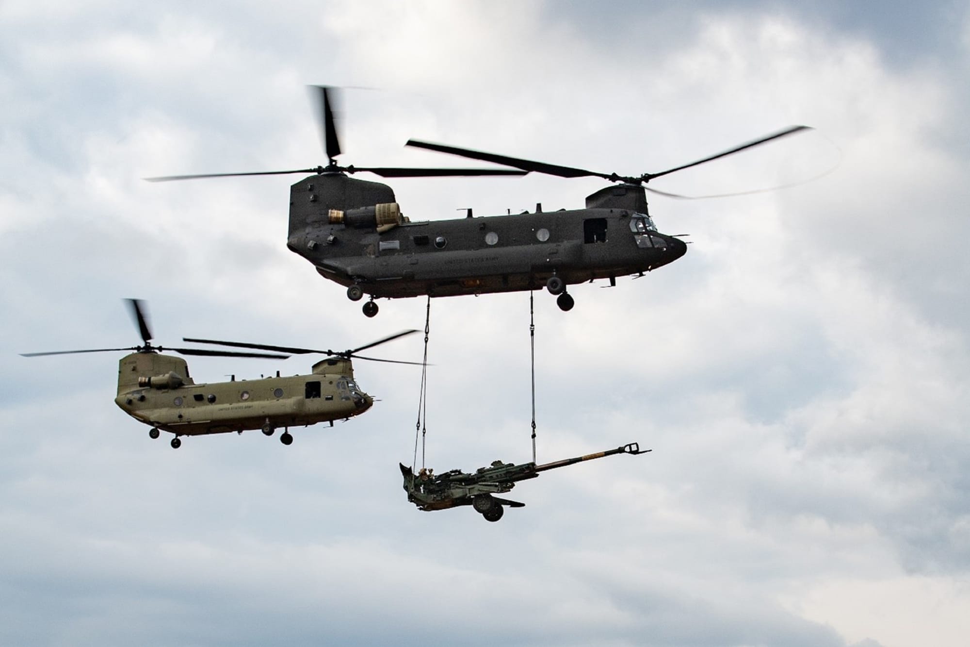 EL EJÉRCITO DE EE.UU. ORDENA MAS BOEING CH-47F BLOCK II CHINOOK.