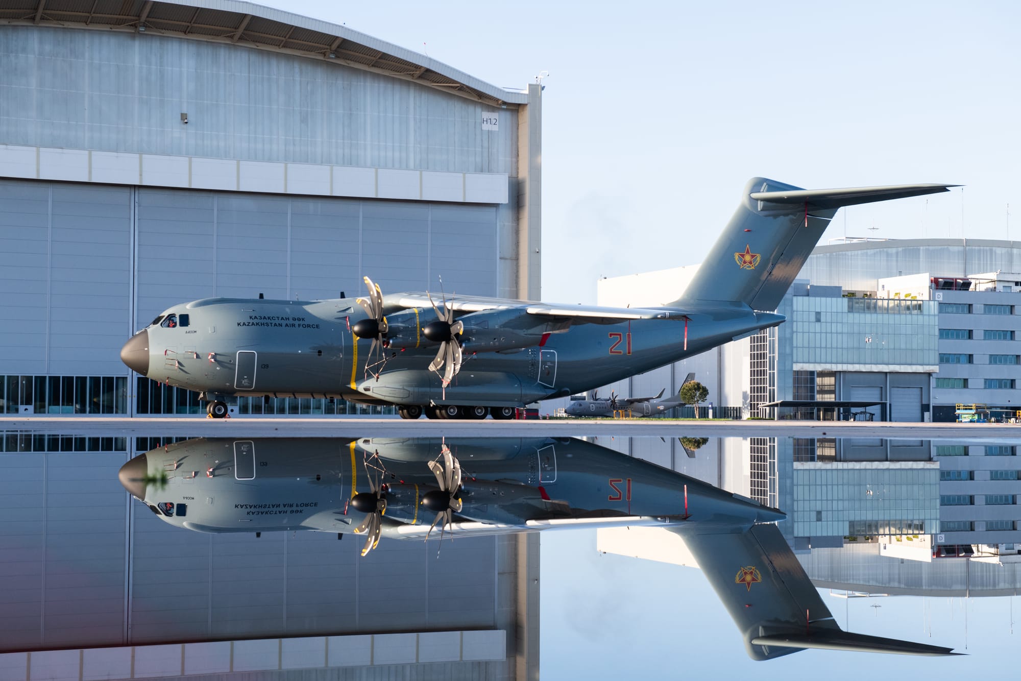 PRIMER A-400M ENTREGADO A KAZAKHSTAN