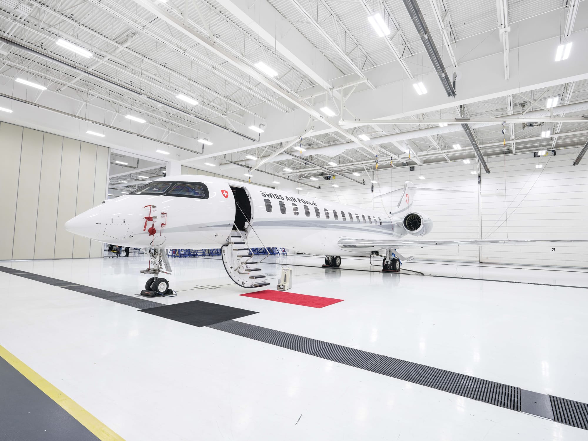 EL GOBIERNO SUIZO ADQUIERE UN NUEVO AVIÓN BOMBARDIER GLOBAL 7500.