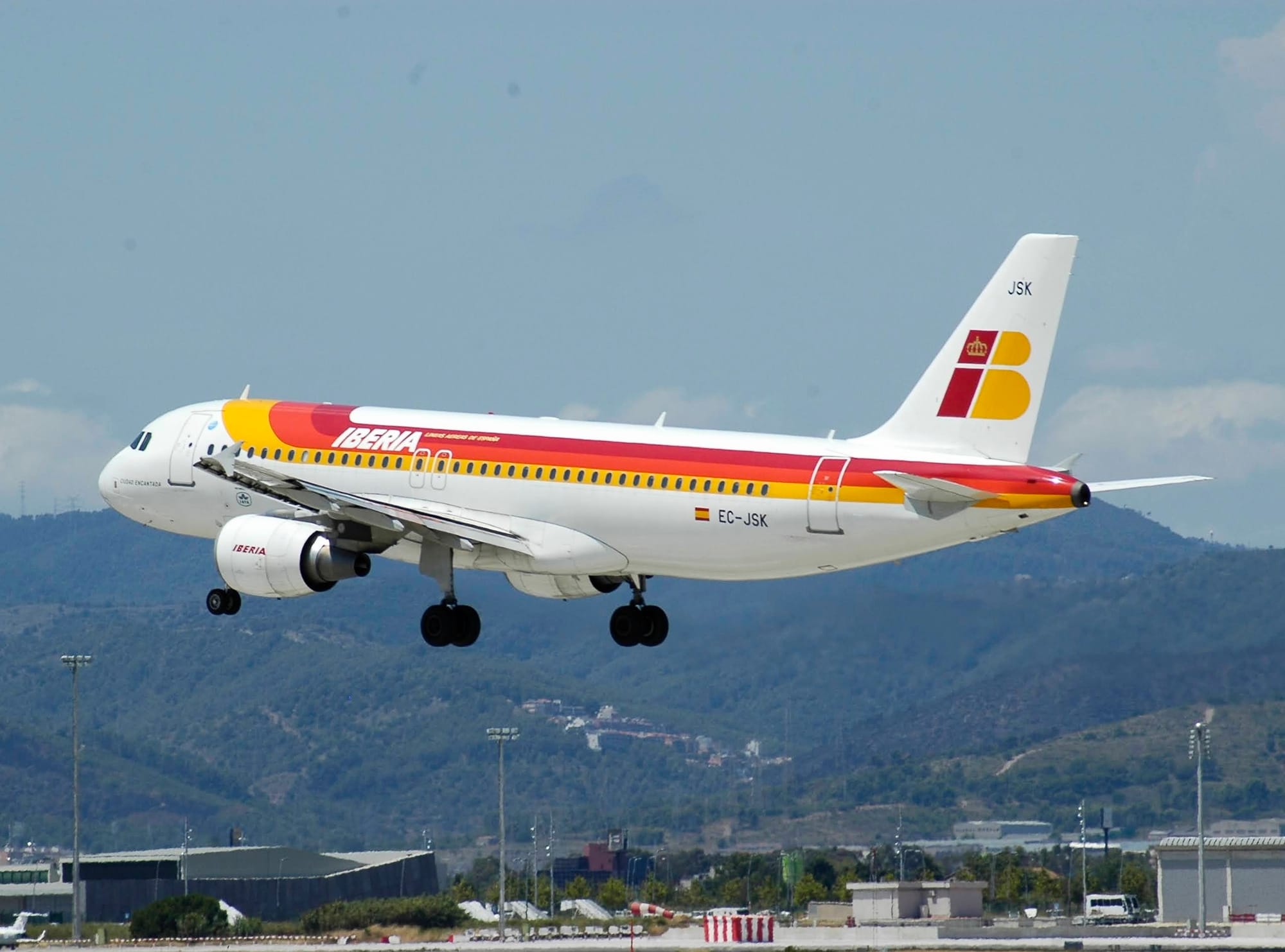 Iberia a320 landing BCN