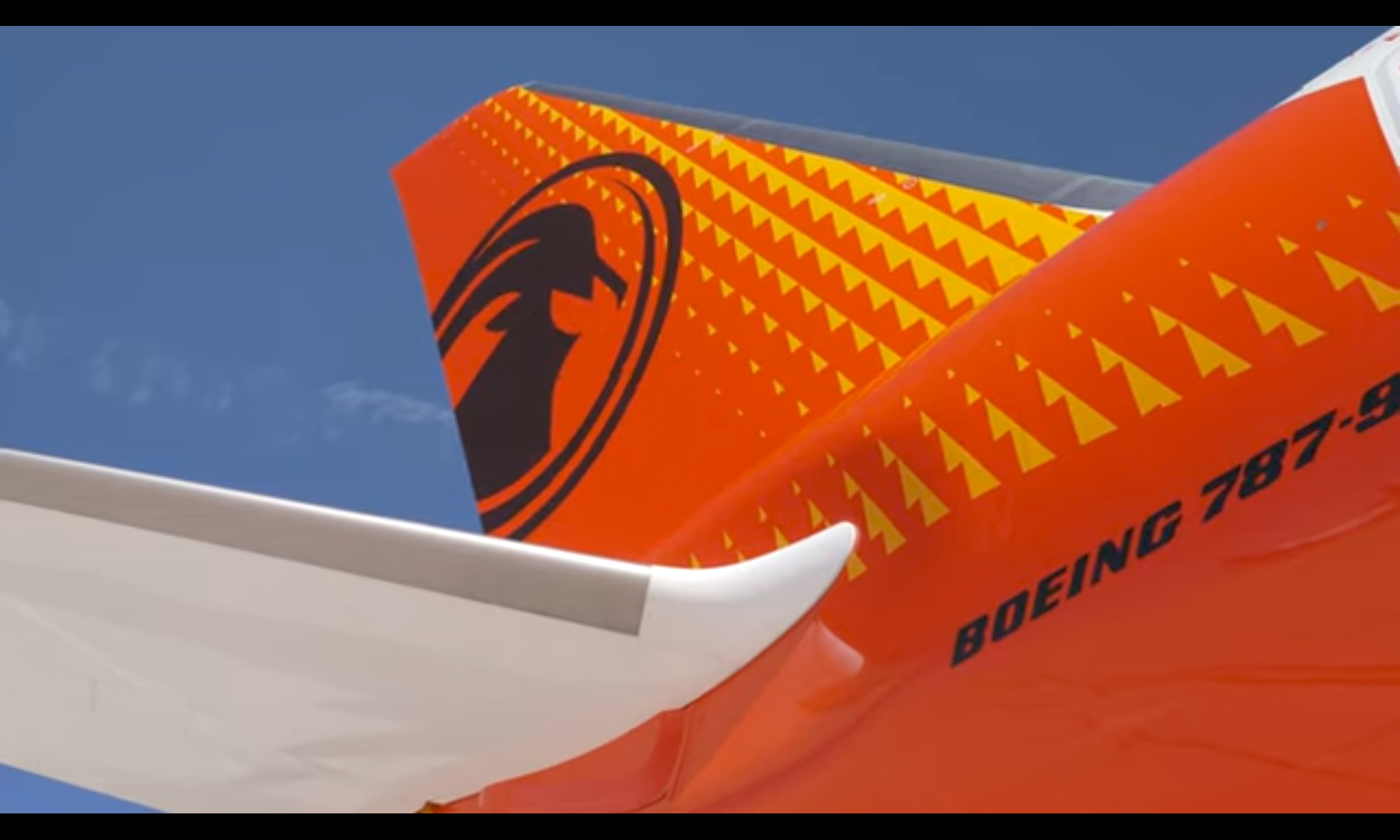 TAAG ANGOLA AIRLINES PRESENTA SU PRIMER BOEING 787 DREAMLINER