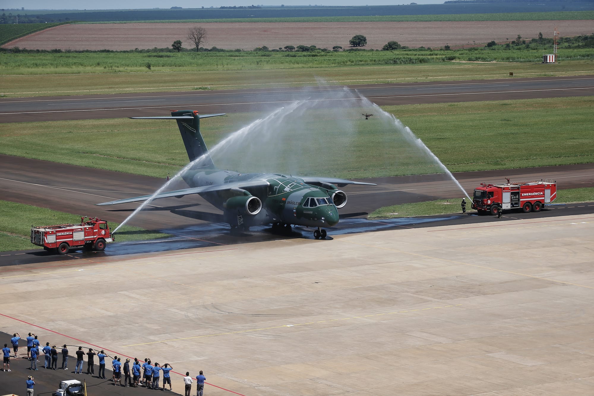 EMBRAER CELEBRA 10 AÑOS DEL PRIMER VUELO DEL KC-390 Millennium.