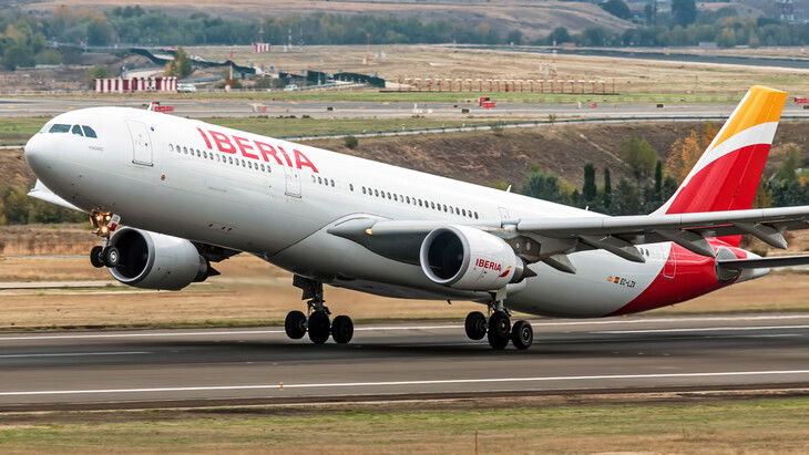 IBERIA AIRLINES TRANSFORMA LOS VIAJES AÉREOS A TRAVÉS DE LA INNOVACIÓN EN LA NUBE Y LA IA CON AWS.