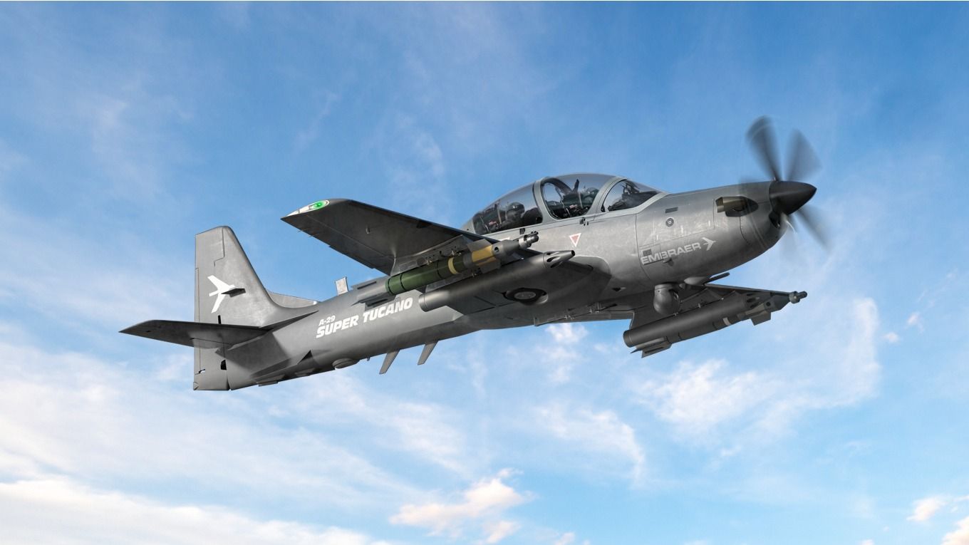EMBRAER CELEBRA LAS 600.000 HORAS DE VUELO DEL  A-29 SUPER TUCANO.