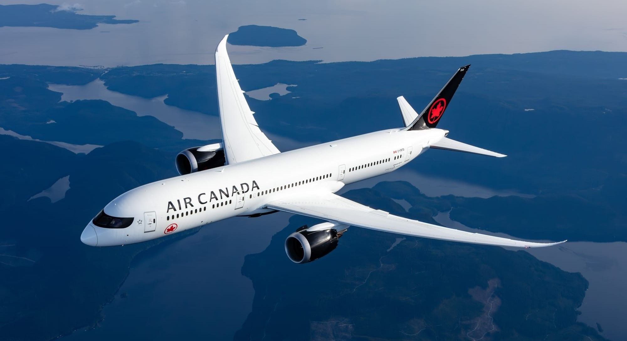 AIR CANADA ANUNCIA LA REANUDACIÓN TOTAL DE SUS VUELOS TRAS ALCANZAR UN ACUERDO CON GOBIERNO Y SINDICATOS.