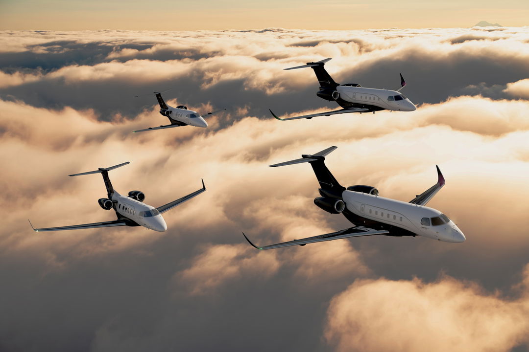 EMBRAER ALCANZA UN HITO IMPORTANTE CON LA ENTREGA DEL AVIÓN COMERCIAL NÚMERO 2.000.