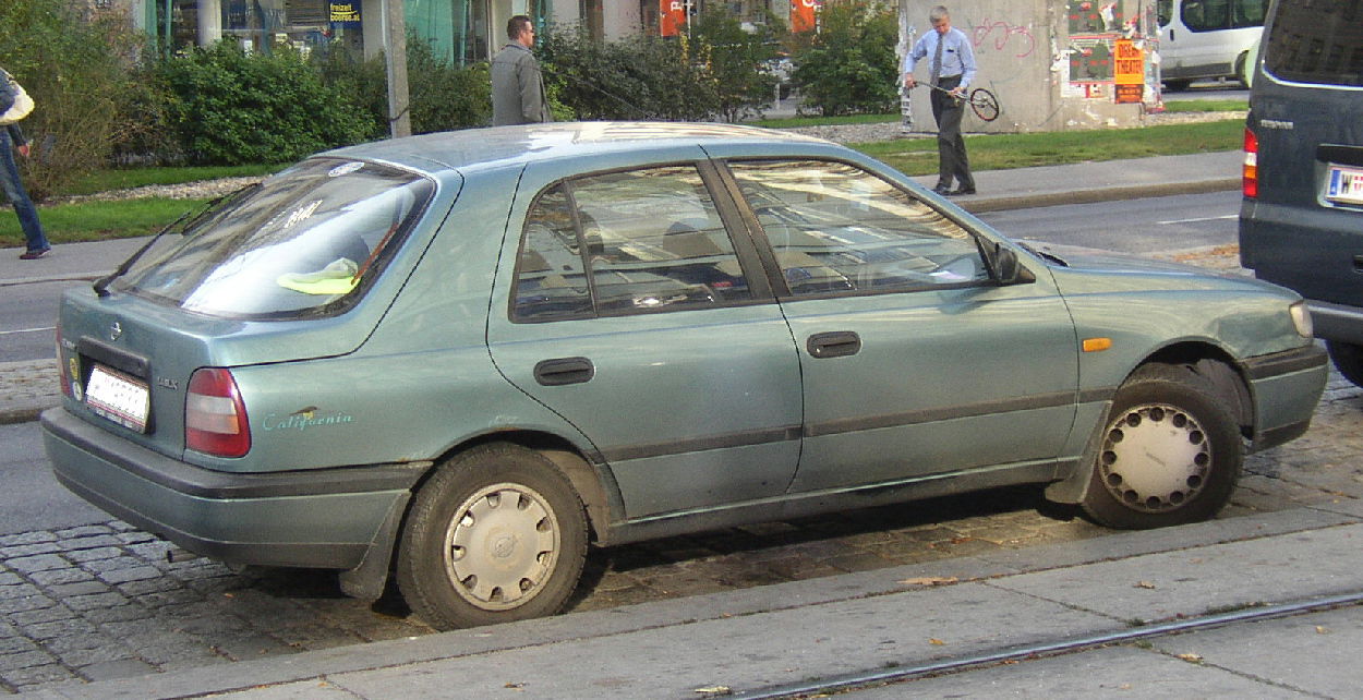 Nissan_Sunny_California_Hatchback; cars under ₦500,000 On Jiji.ng.