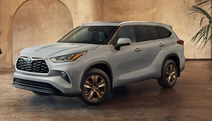 2022 Toyota Highlander Via Carmart.ng best features of the 2022 Toyota Highlander.