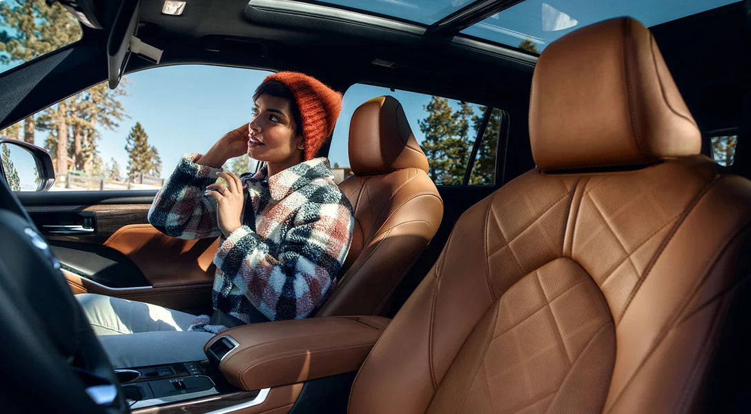 2022 Toyota Hybrid panoramic sunroof Via Bennett Toyota.