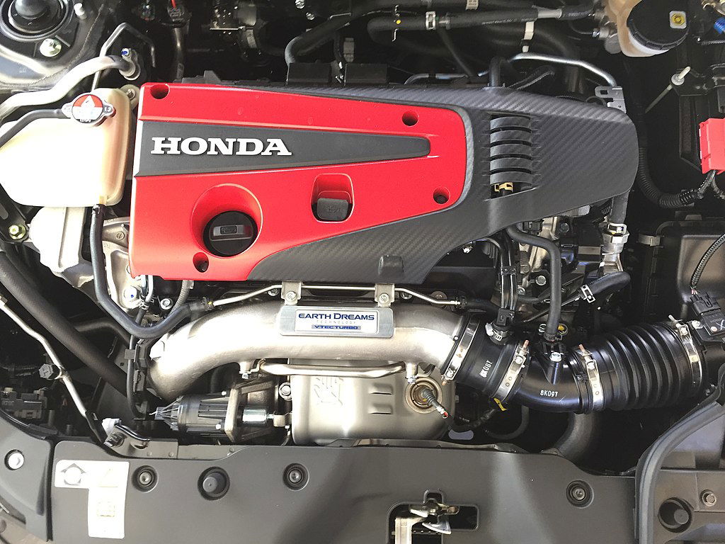 Honda_Civic_R_4-cylinder engine KarleHorn via Wikimedia.