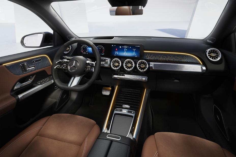 2024 Mercedes-Benz GLB-CLASS interior.