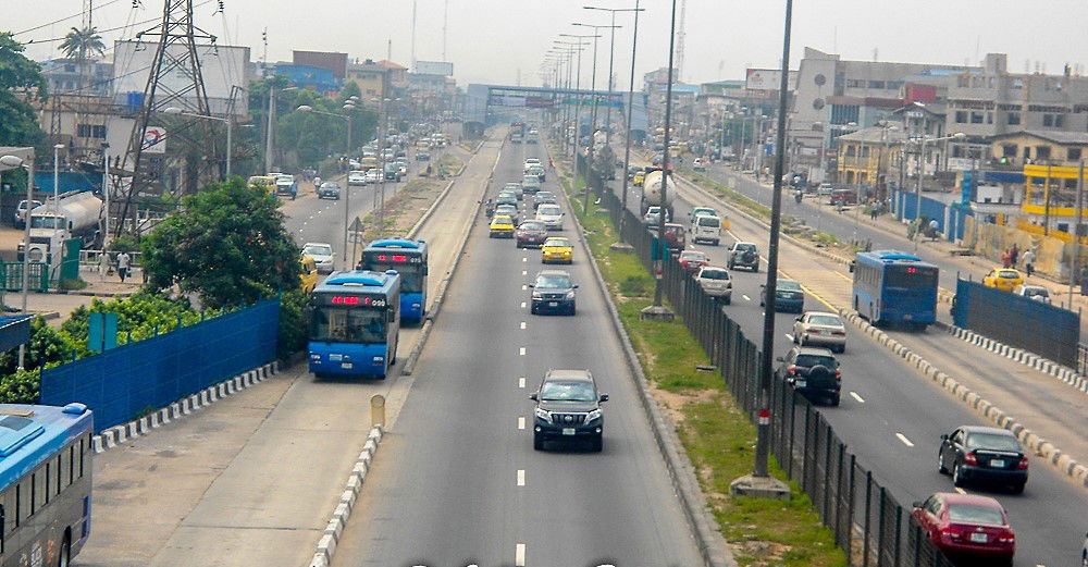 How Dangote petroluem refinery affects car owners in Nigeria, Nigeria_Highways Hadassah Photostorie group via Wikimedia