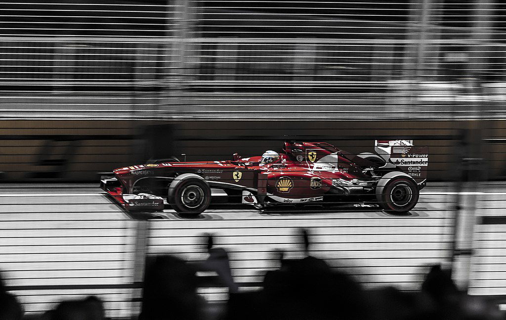 Formula One car aerodynamics, Formula_One_Grand_Prix_Singapore_2013_-_Ferrari_2 Benjamin Goetzinger via Wikimedia.