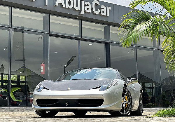 Ferrari 458 Italia review.