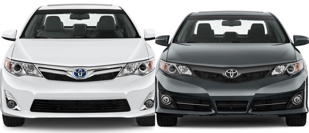 Comparing the features of the 2012 Toyota Camry SE and XLE.