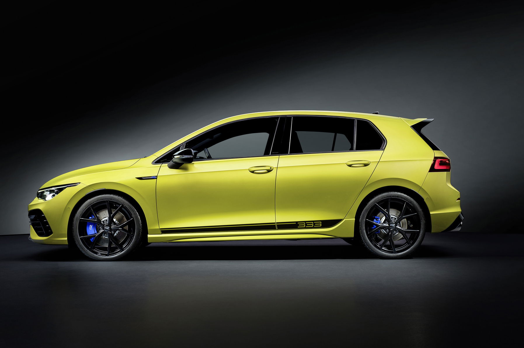 2023 VW Golf R 333 Edition design.