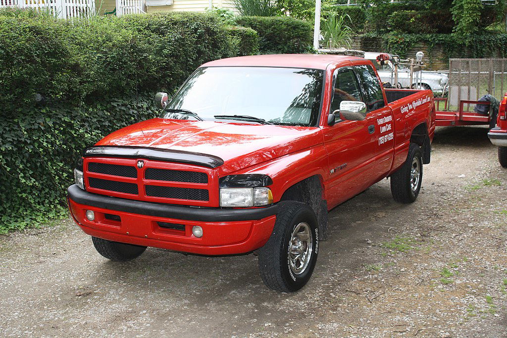 The toughest pickup trucks for Nigerian roads - 1996_Dodge_Ram_1500_Front_Drivers_side NickWilson1964 via Wikimedia.