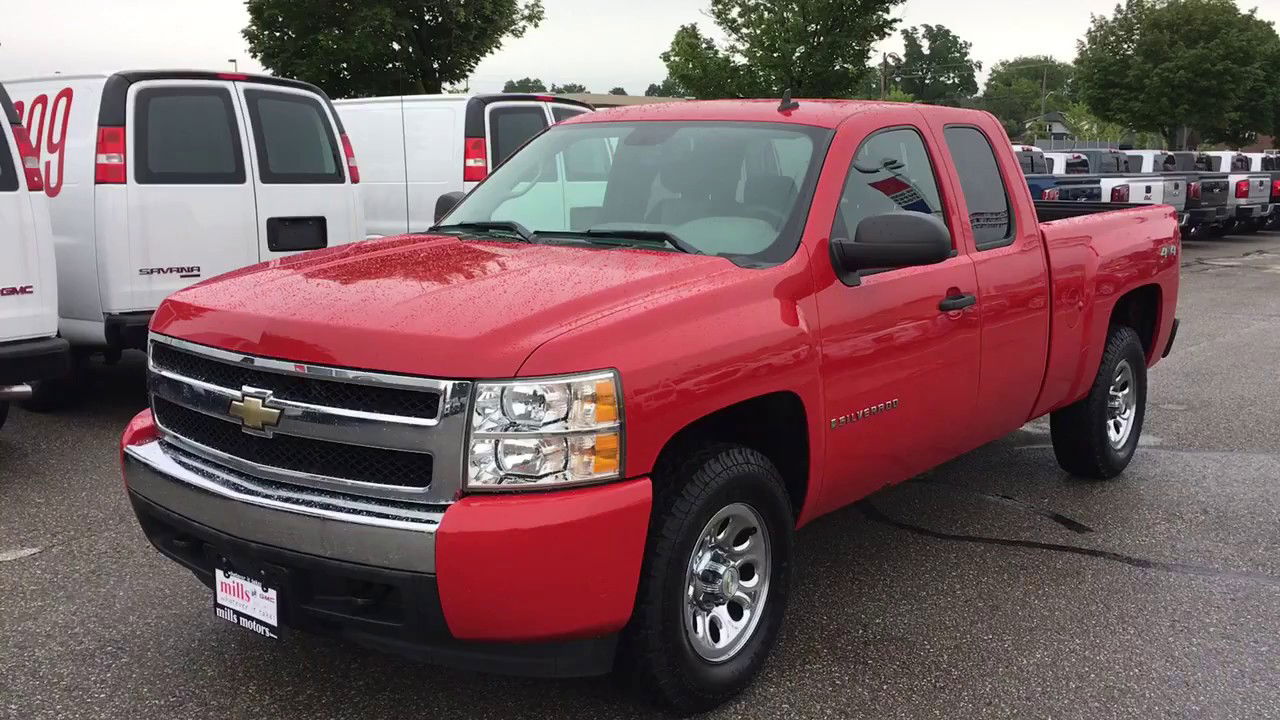 Best pickup trucks for Nigerian roads - 2008 Chevrolet Silverado 1500 4WD LS 4.8L V8 Mills Motors via YouTube.