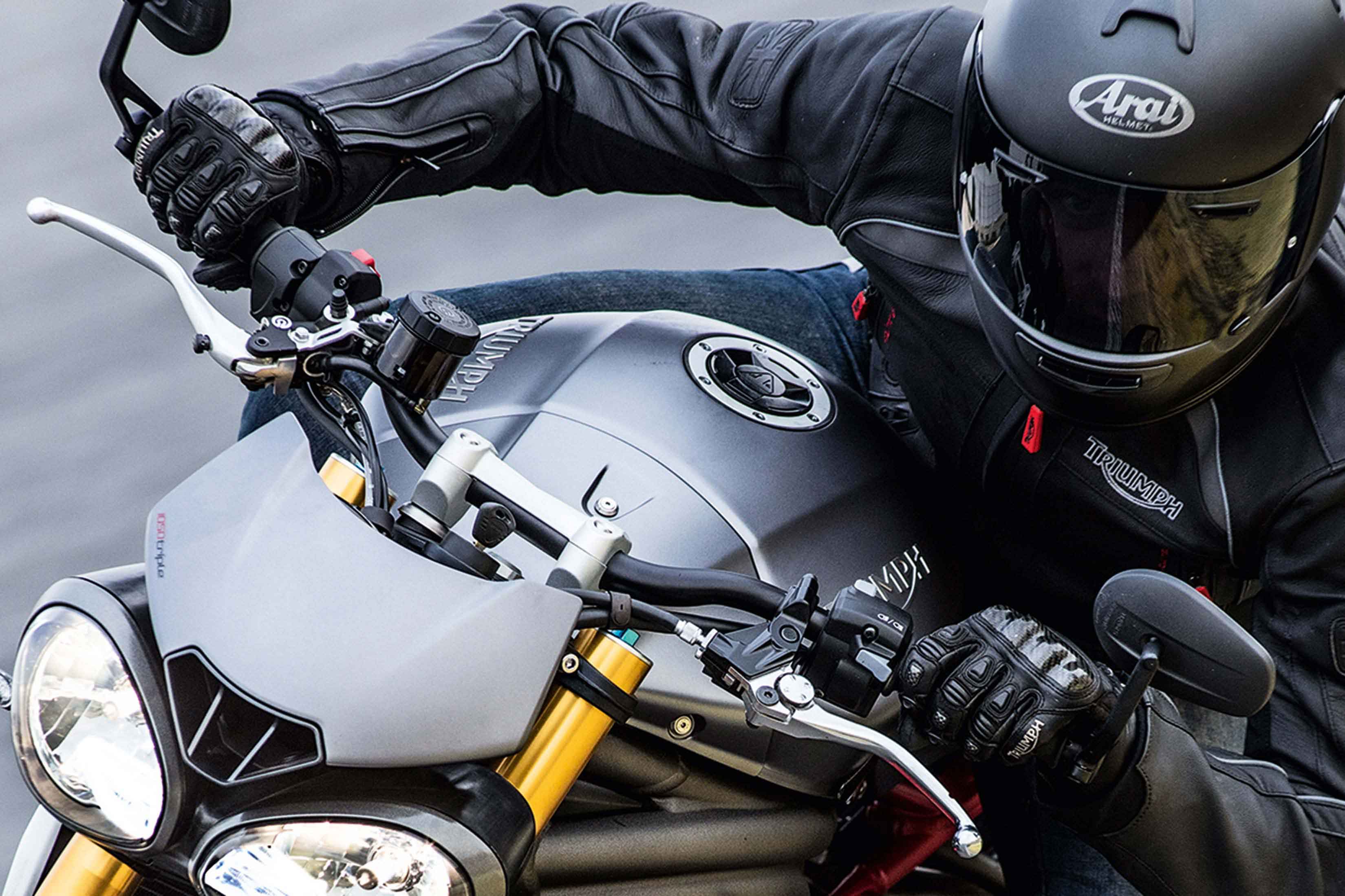 Triumph Speed Triple technology.