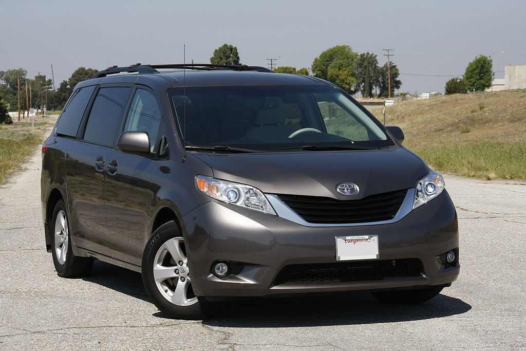 fastest selling used cars in Nigeria - 2012_Toyota_Sienna Sasukekun22 via Wikimedia.