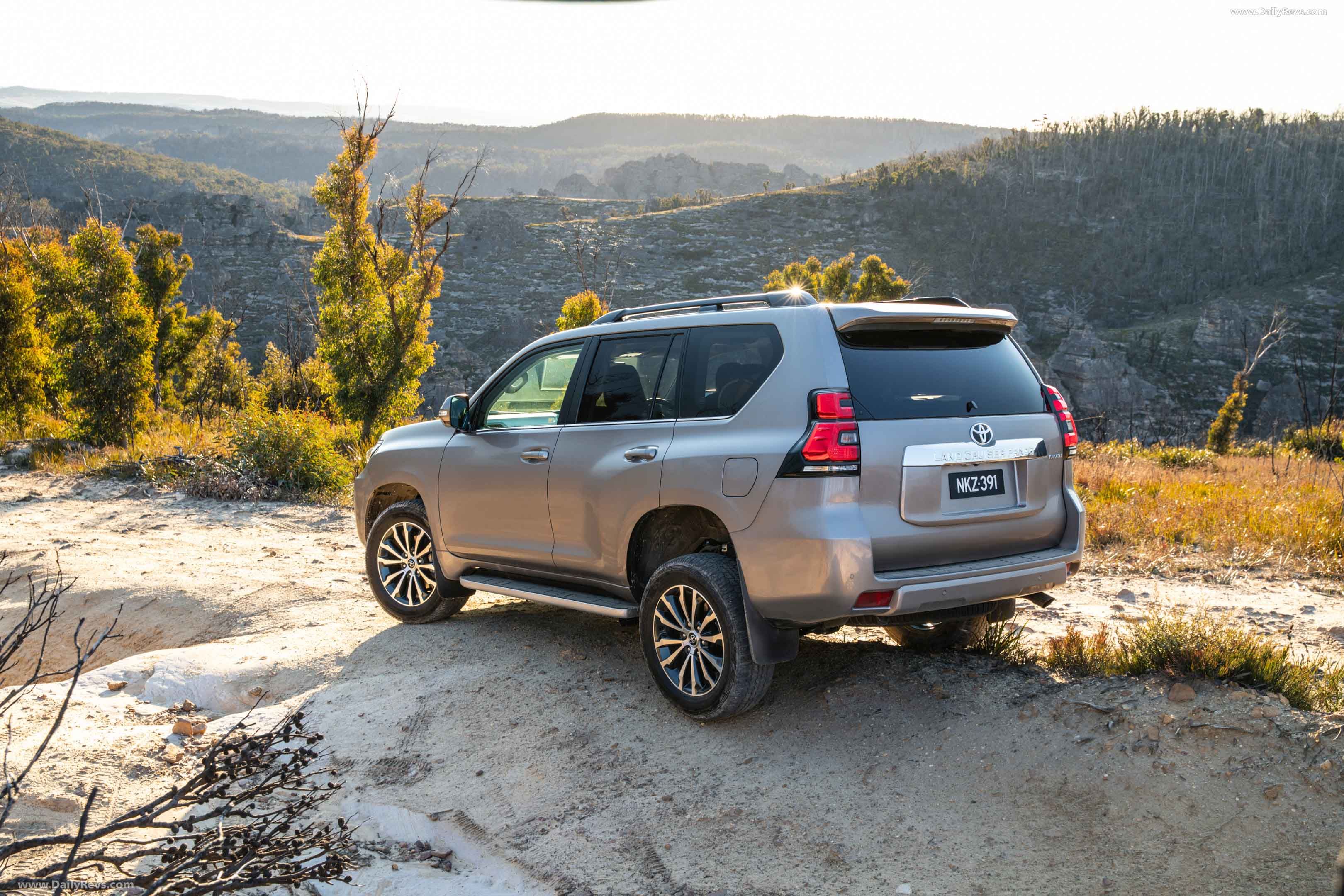 2022 Toyota Land Cruiser Prado.