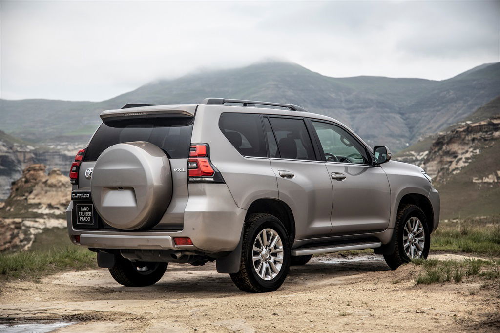 2022 Toyota Land Cruiser Prado.