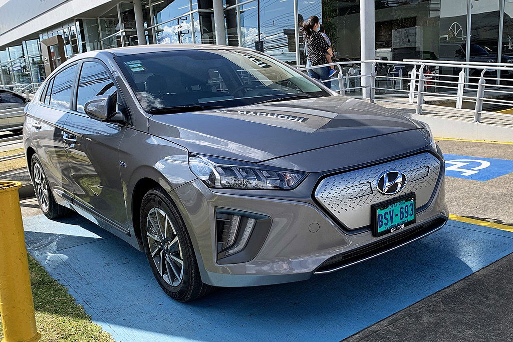 The most fuel-eficient used cars - 2021 Hyundai_Ioniq_EV Via Wikimedia.