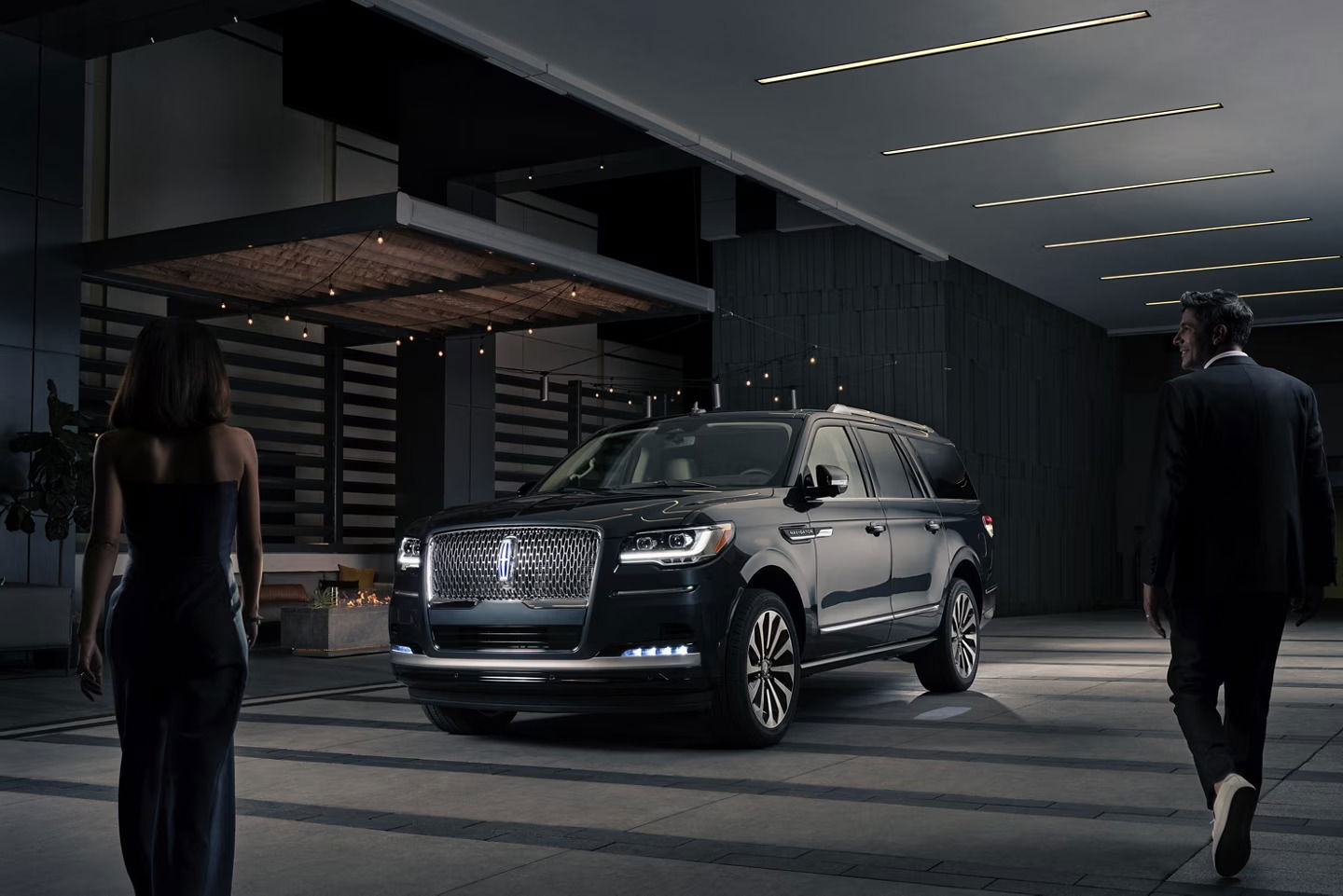 The best luxury SUVs on the market 2023 - Lincoln Navigator.