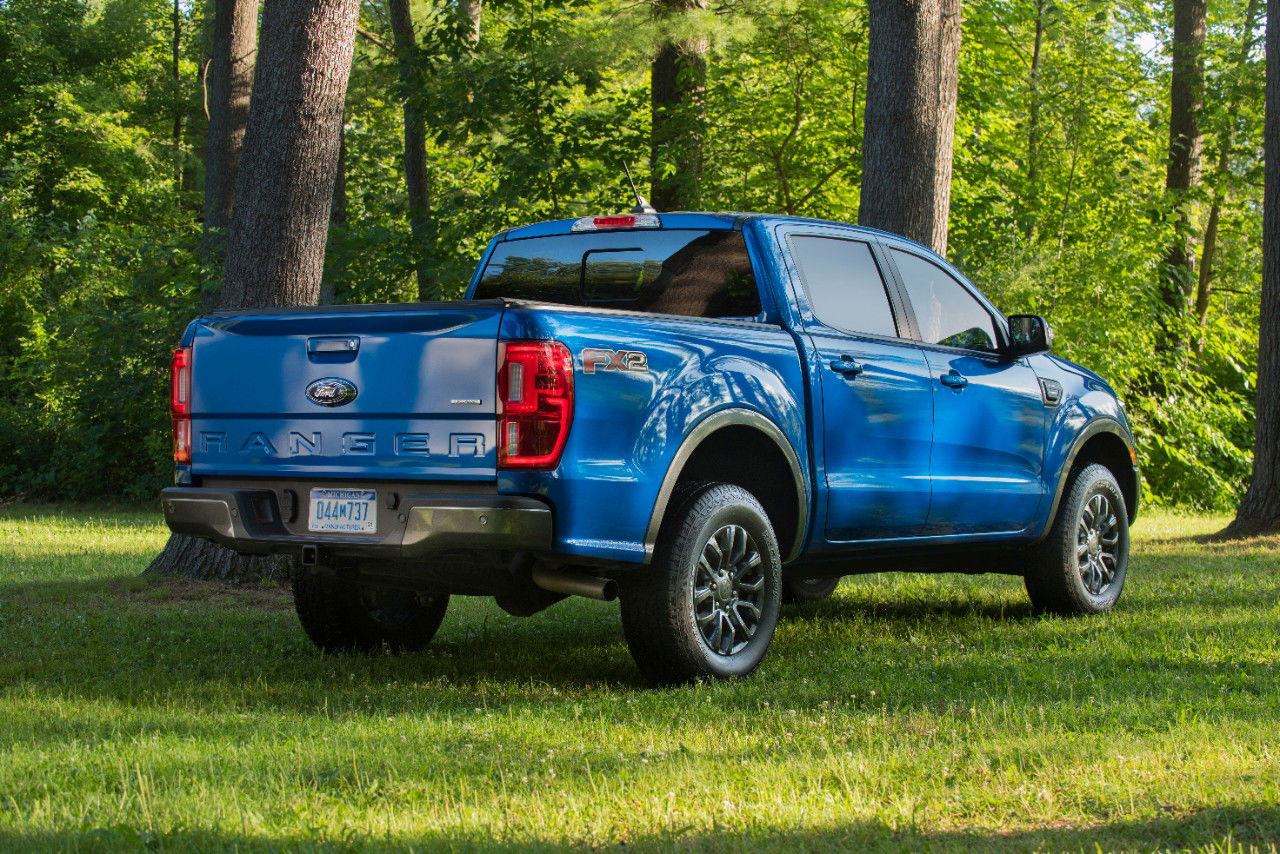 Volkswagen Amarok Versus Ford Ranger comparison.