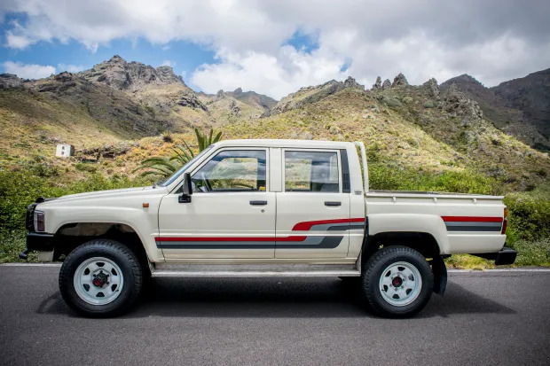 The unbreakable pickup - 1988_toyota_hilux chassis via Bring a Trailer.