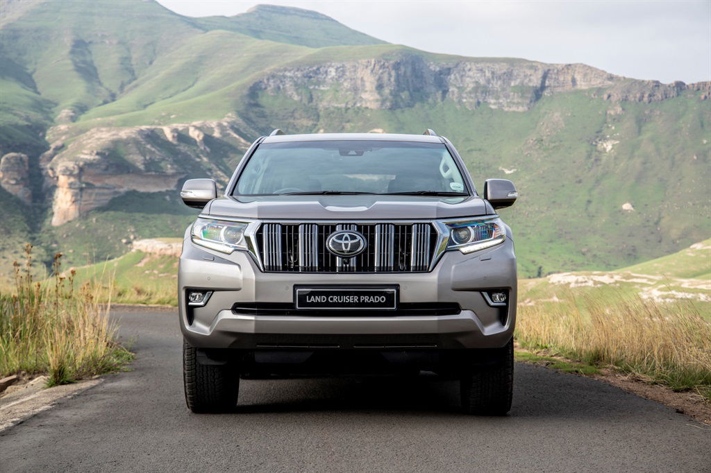 The most popular SUVs in Nigeria - Land Cruiser Prado.